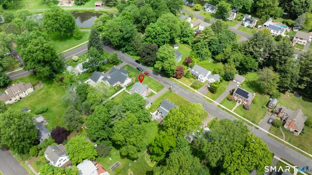 31 Ridgewood Road, Windsor, CT 06095
