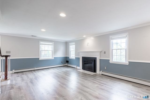 31 Ridgewood Road, Windsor, CT 06095