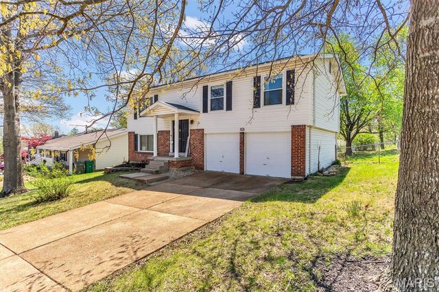 2192 Meadow Drive, Barnhart, MO 63012