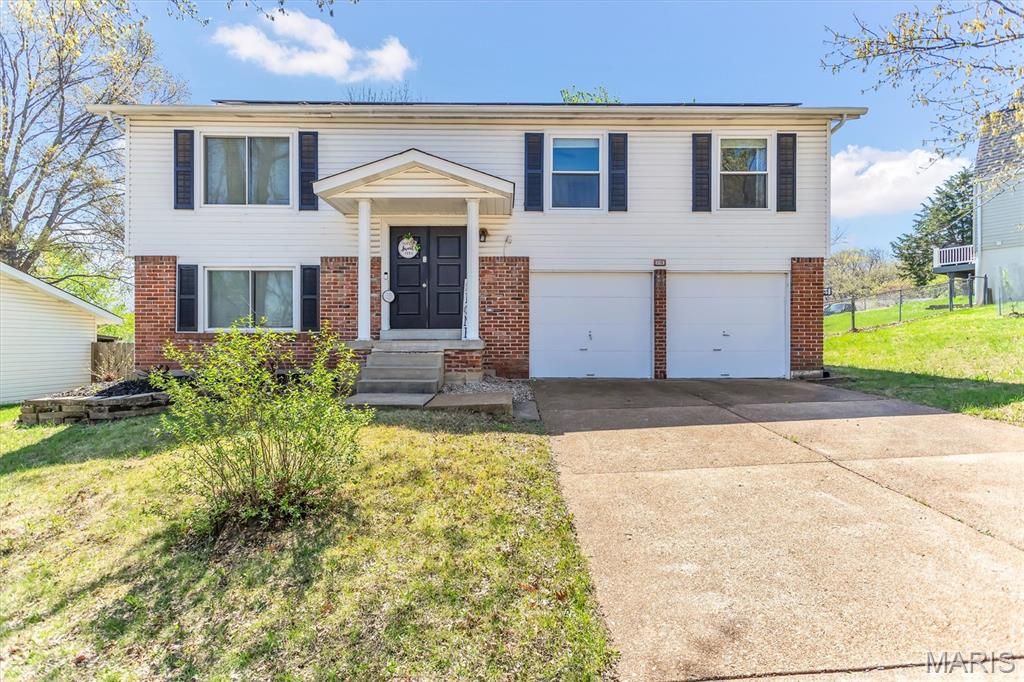2192 Meadow Drive, Barnhart, MO 63012