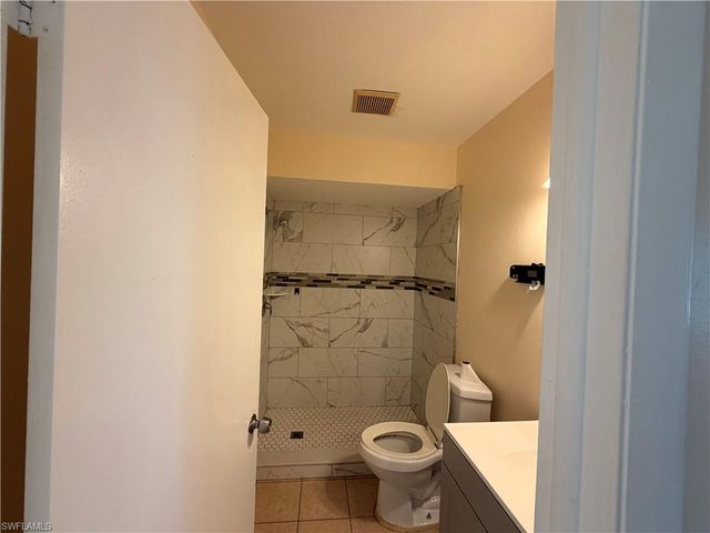 1212 SE 2nd PL, Cape Coral, FL 33990