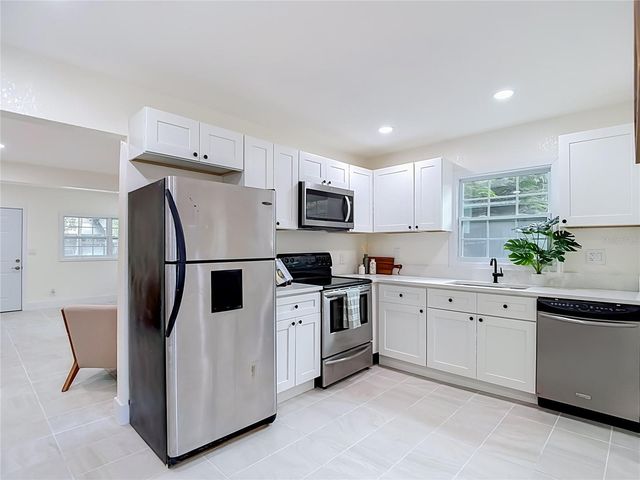 8010 N 13TH STREET, Tampa, FL 33604