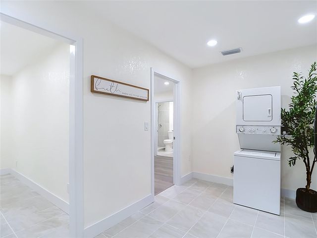 8010 N 13TH STREET, Tampa, FL 33604