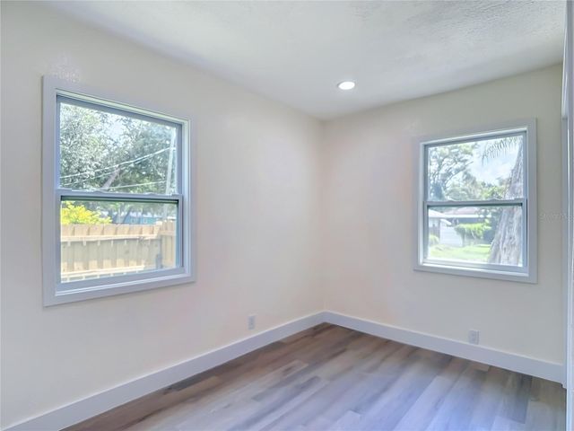 8010 N 13TH STREET, Tampa, FL 33604
