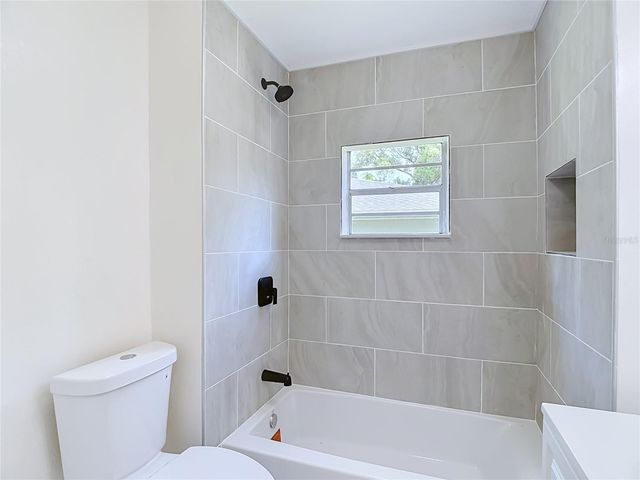 8010 N 13TH STREET, Tampa, FL 33604
