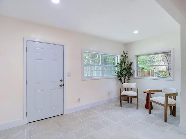 8010 N 13TH STREET, Tampa, FL 33604