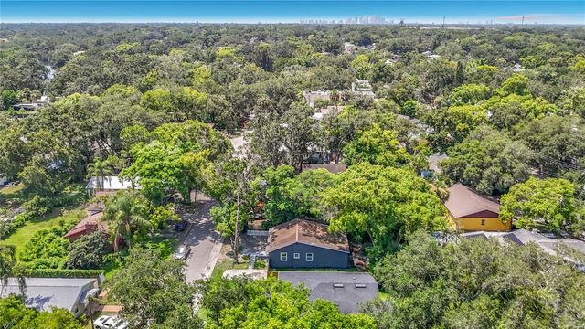 8010 N 13TH STREET, Tampa, FL 33604