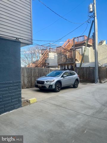 1215 COOKSIE ST, Baltimore, MD 21230