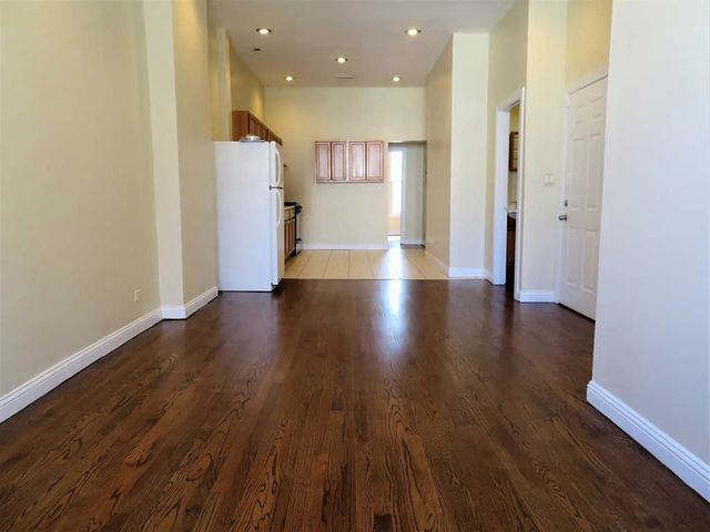 2717 W 15th Place 2, Chicago, IL 60608