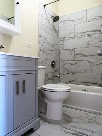 2717 W 15th Place 2, Chicago, IL 60608