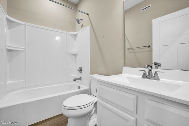 316 E Reno Drive, Louisville, OH 44641