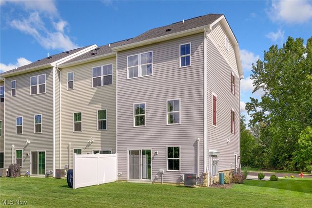 316 E Reno Drive, Louisville, OH 44641