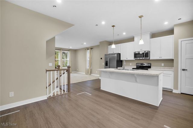 316 E Reno Drive, Louisville, OH 44641