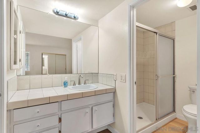 8785 Navajo Rd 6, San Diego, CA 92119