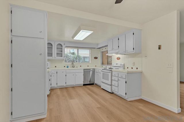 8785 Navajo Rd 6, San Diego, CA 92119