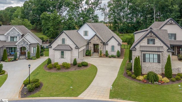 124 Chestnut Pond Lane, Simpsonville, SC 29681