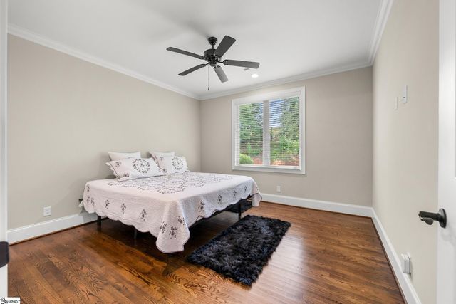 124 Chestnut Pond Lane, Simpsonville, SC 29681