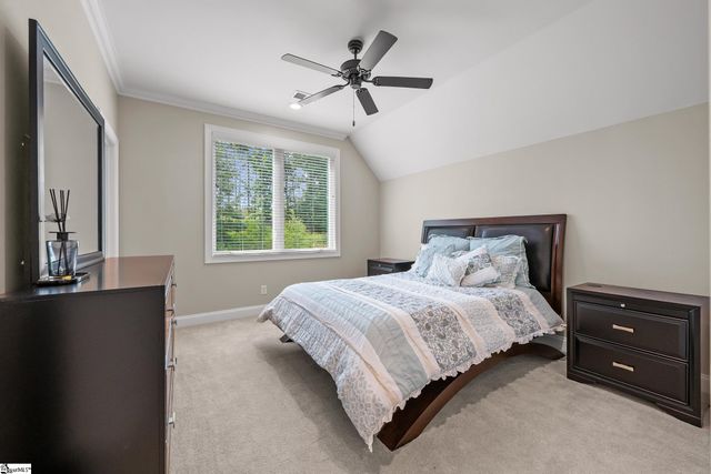 124 Chestnut Pond Lane, Simpsonville, SC 29681