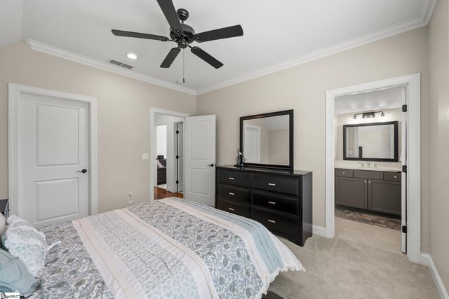 124 Chestnut Pond Lane, Simpsonville, SC 29681