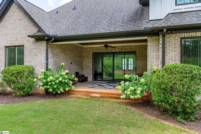 124 Chestnut Pond Lane, Simpsonville, SC 29681