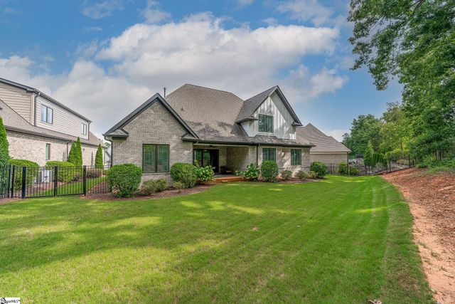 124 Chestnut Pond Lane, Simpsonville, SC 29681