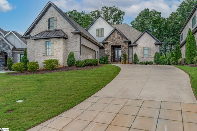 124 Chestnut Pond Lane, Simpsonville, SC 29681
