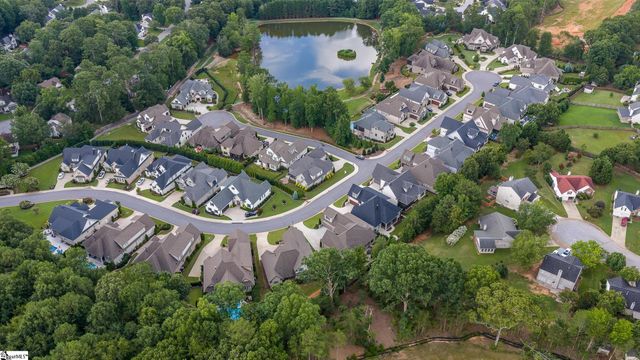 124 Chestnut Pond Lane, Simpsonville, SC 29681