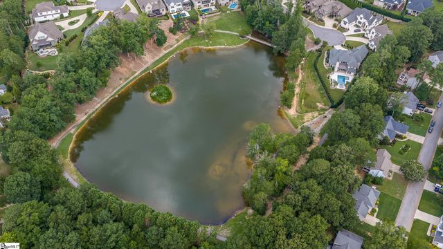 124 Chestnut Pond Lane, Simpsonville, SC 29681