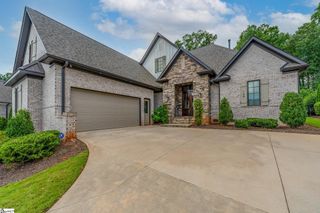124 Chestnut Pond Lane, Simpsonville, SC 29681
