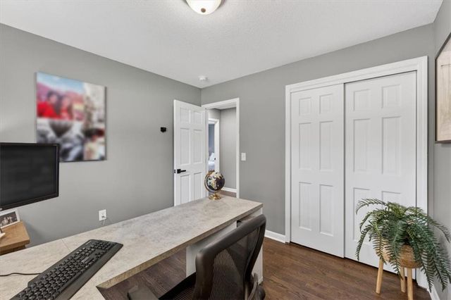 7810 NW Bluegrass Drive, Parkville, MO 64152