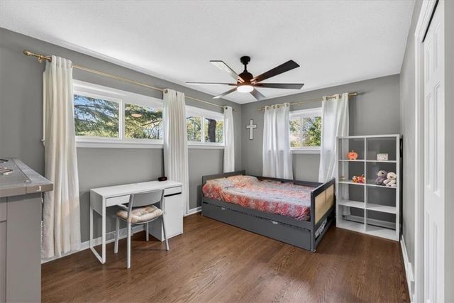 7810 NW Bluegrass Drive, Parkville, MO 64152
