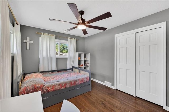 7810 NW Bluegrass Drive, Parkville, MO 64152