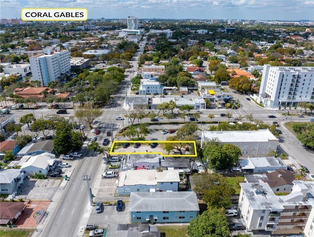 1081 SW 7th, Miami, FL 33135