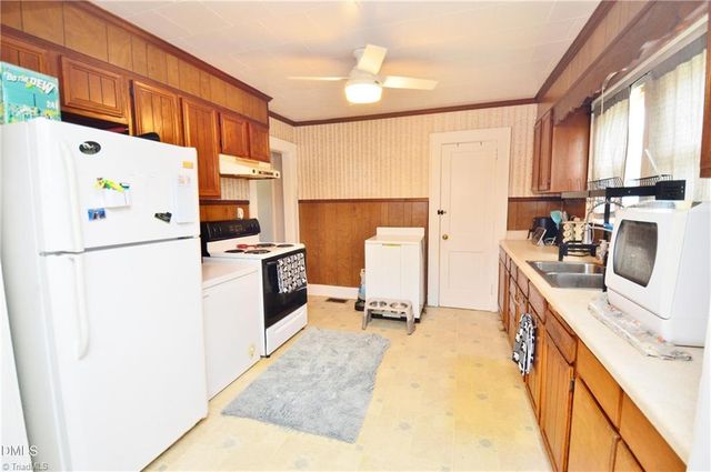 1713 Lower Hopedale Road, Burlington, NC 27217