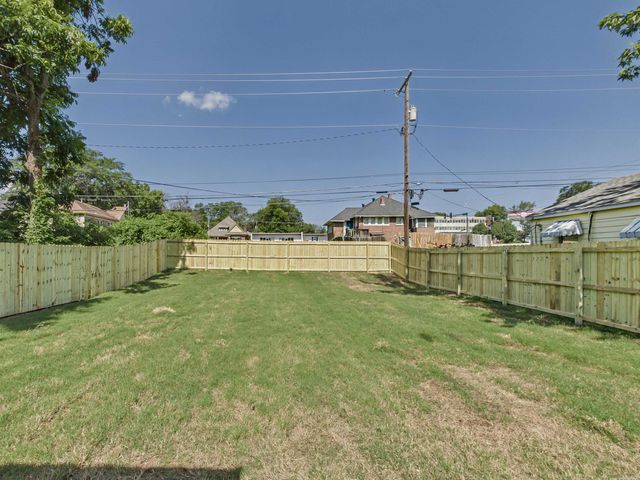 1721.5 Poplar St., North Little Rock, AR 72114