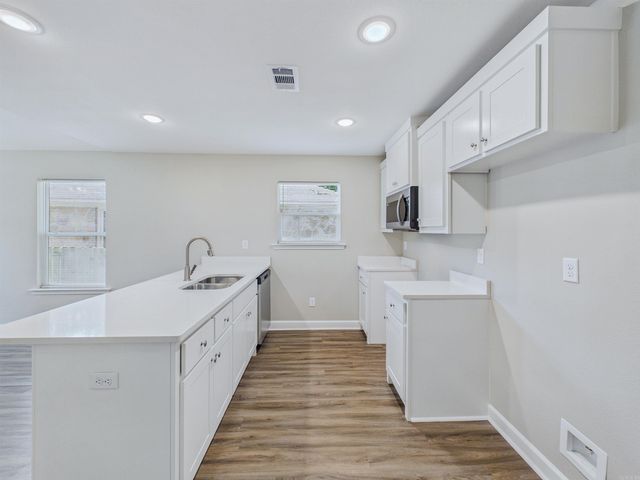 1721.5 Poplar St., North Little Rock, AR 72114