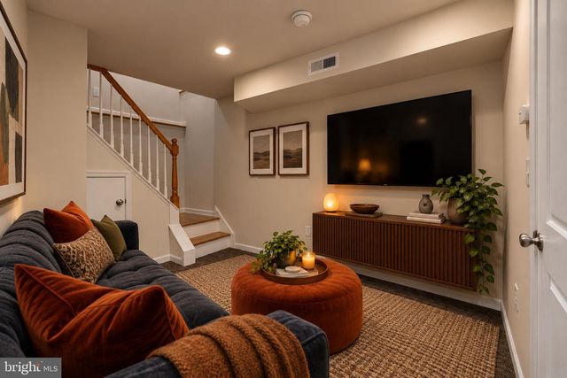 1428 S CLARION ST, Philadelphia, PA 19147