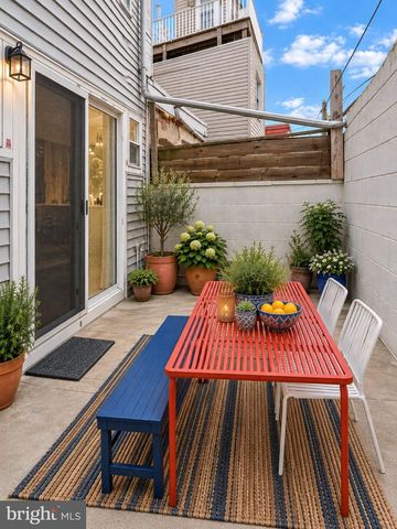 1428 S CLARION ST, Philadelphia, PA 19147