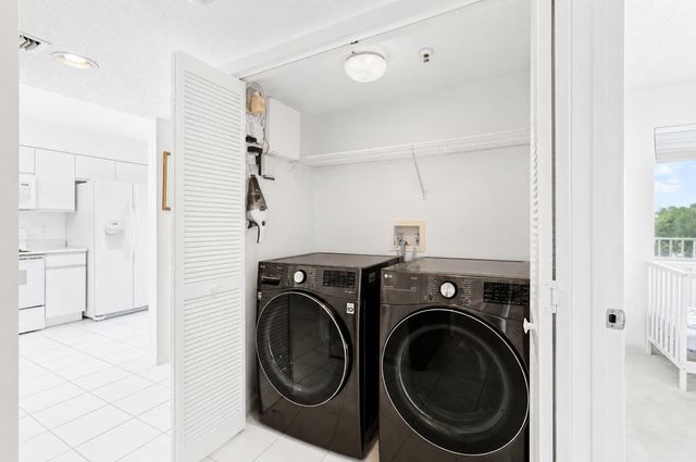 14111 Royal Vista Drive 407, Delray Beach, FL 33484