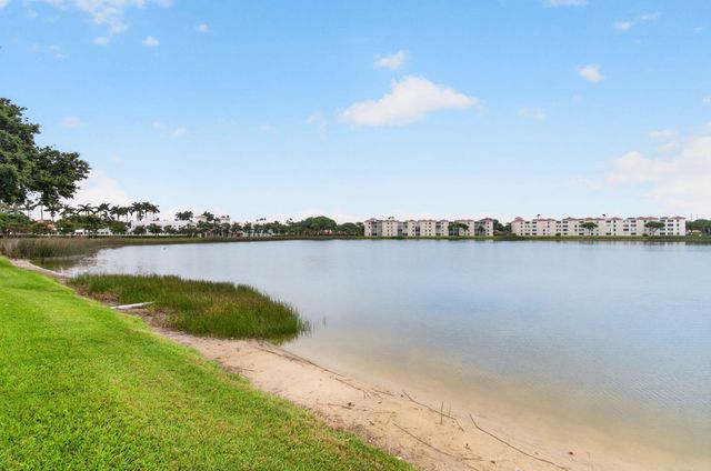14111 Royal Vista Drive 407, Delray Beach, FL 33484