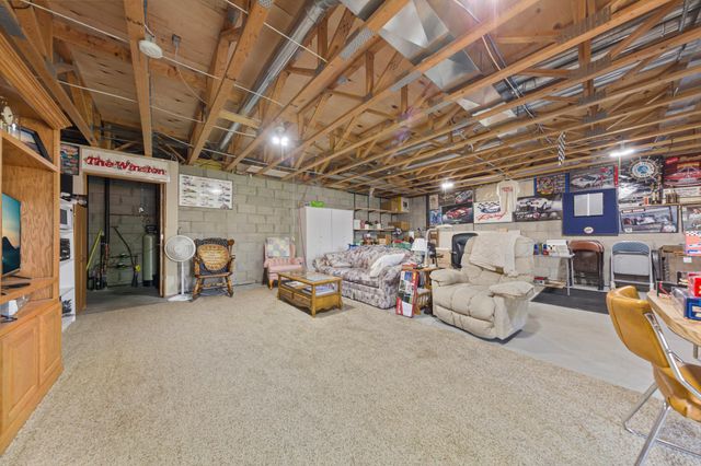 2505 Hulett Court, Faribault, MN 55021