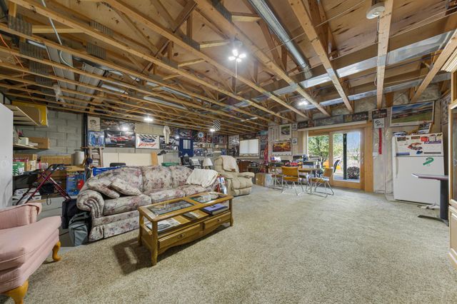 2505 Hulett Court, Faribault, MN 55021