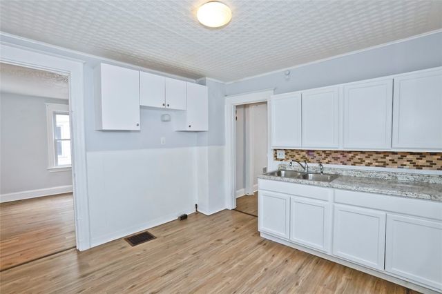 105 Gothic Street, Rochester, NY 14621