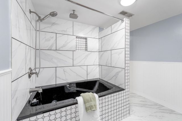 68 E Saint Cloud Pl, Wichita, KS 67230