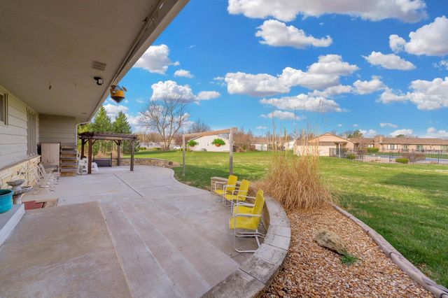 68 E Saint Cloud Pl, Wichita, KS 67230