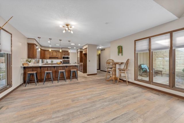 68 E Saint Cloud Pl, Wichita, KS 67230