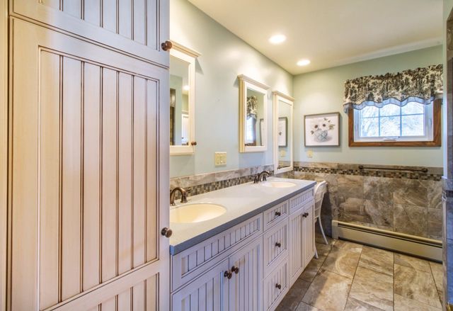 99 Ingalls Drive, Irasburg, VT 05845
