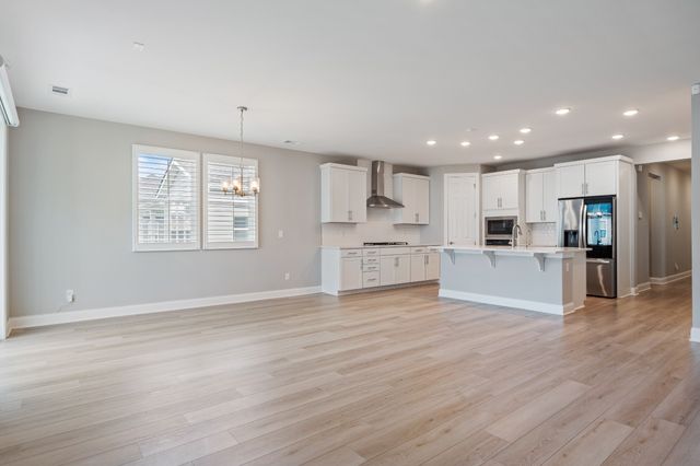 1428 Ovaldale Dr, Murfreesboro, TN 37128