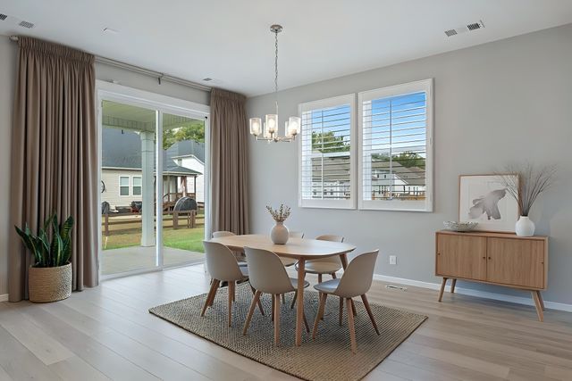 1428 Ovaldale Dr, Murfreesboro, TN 37128