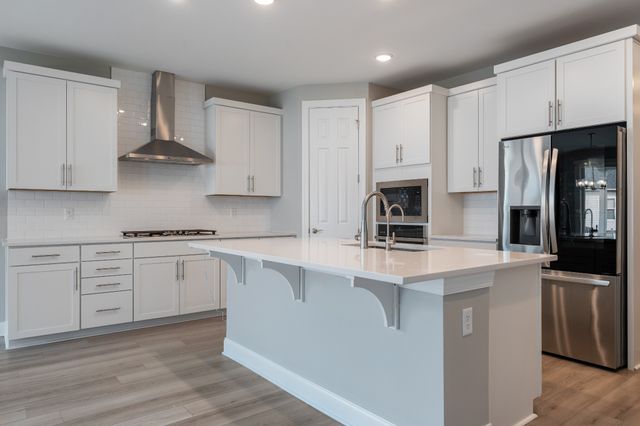 1428 Ovaldale Dr, Murfreesboro, TN 37128